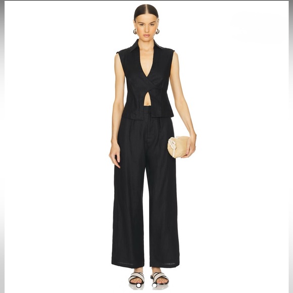 FAITHFULL THE BRAND Antibes Sleeveless Wrap Shirt in color Black - Picture 4 of 5